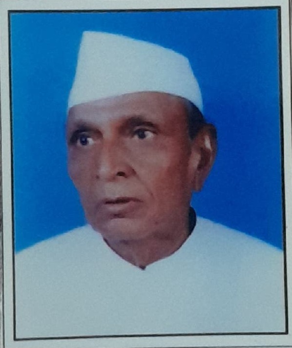 સ્વ પુનમચંદભાઇ મીઠાભાઇ પરમાર